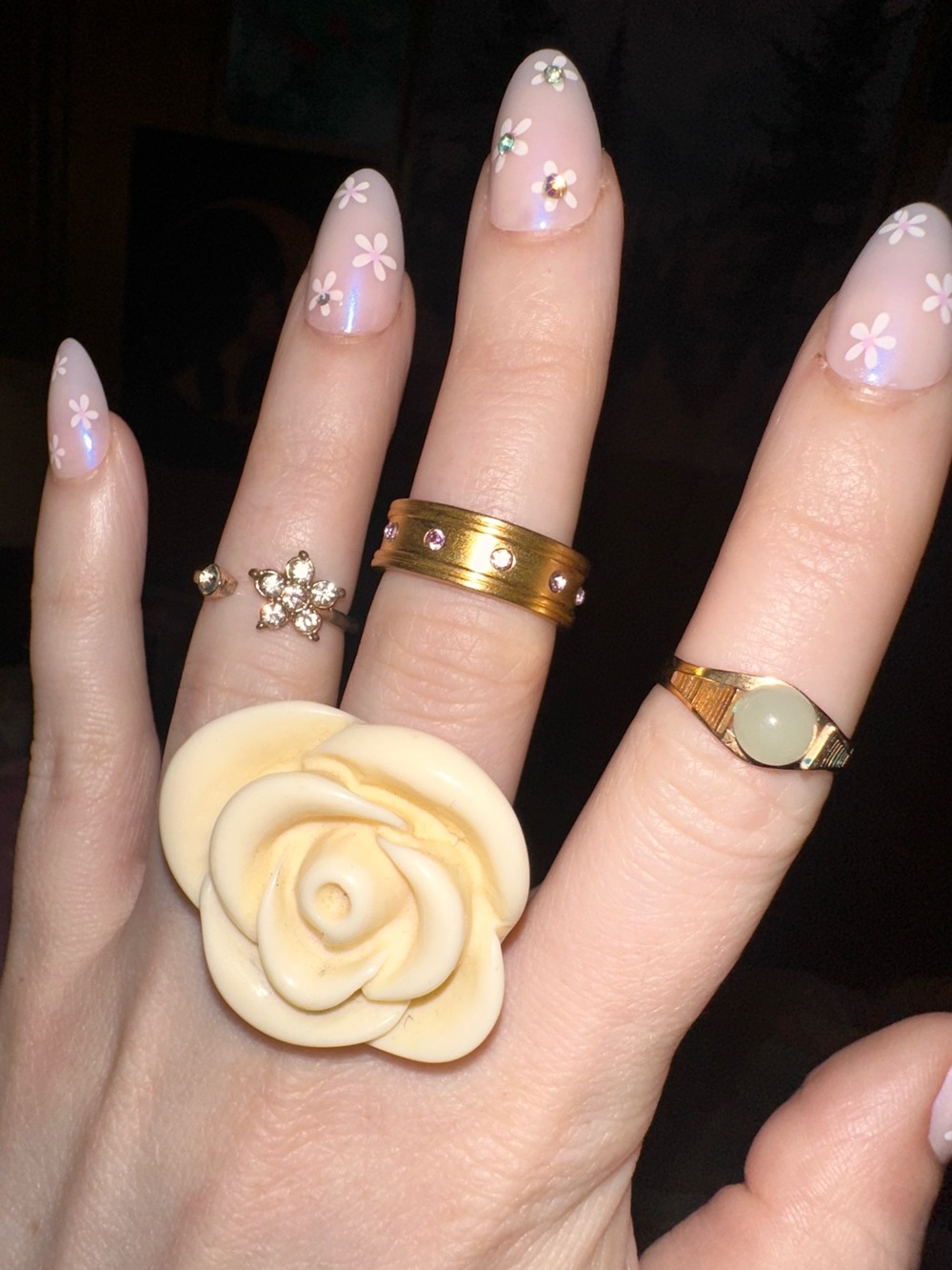 Express • Y2K Carved Rose Floral Ring Set